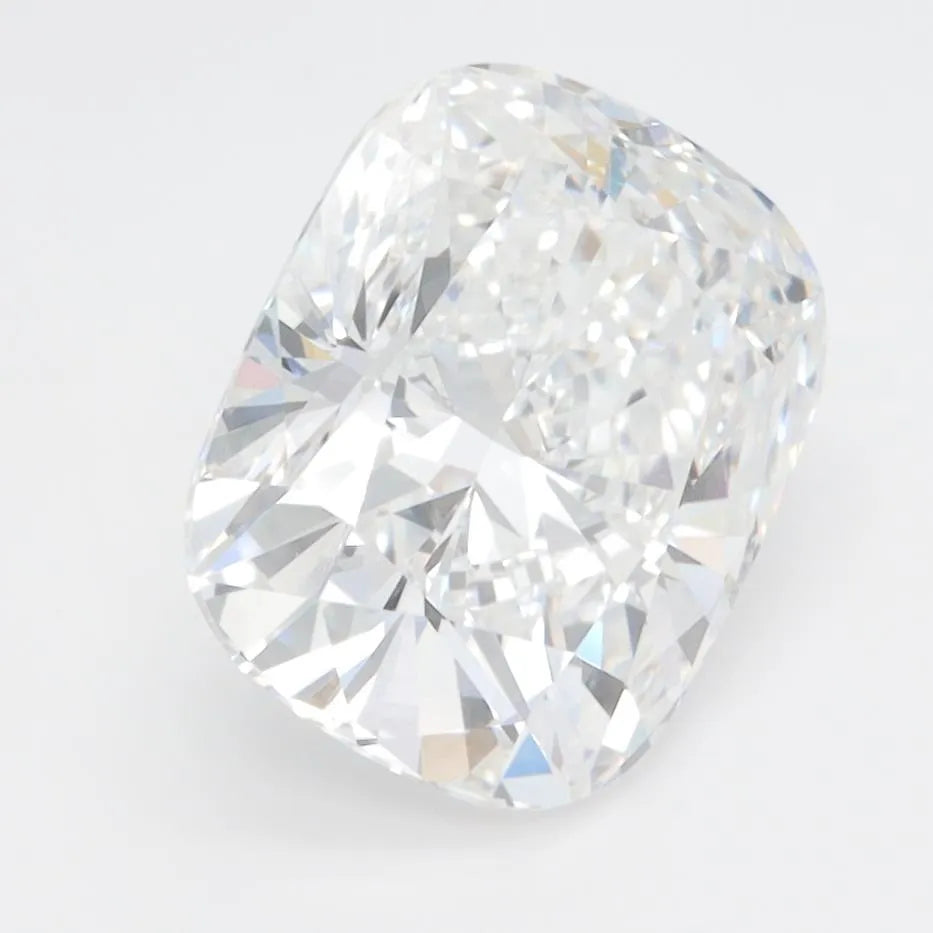 3.02ct Cushion brilliant Lab Grown Diamond (Colour E, Clarity VVS1, IGI Certified)