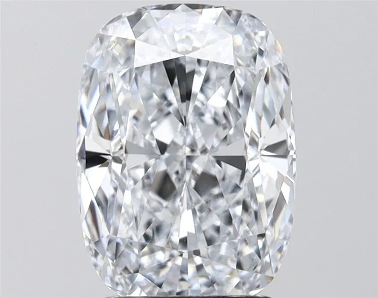 3.02ct Cushion modified Lab Grown Diamond (Colour E, Clarity VVS1, IGI Certified)