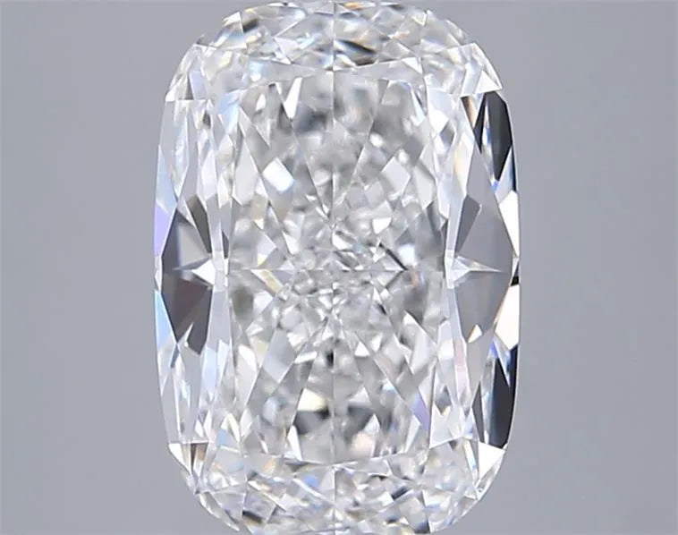 3.02ct Cushion modified Lab Grown Diamond (Colour E, Clarity VVS2, IGI Certified)