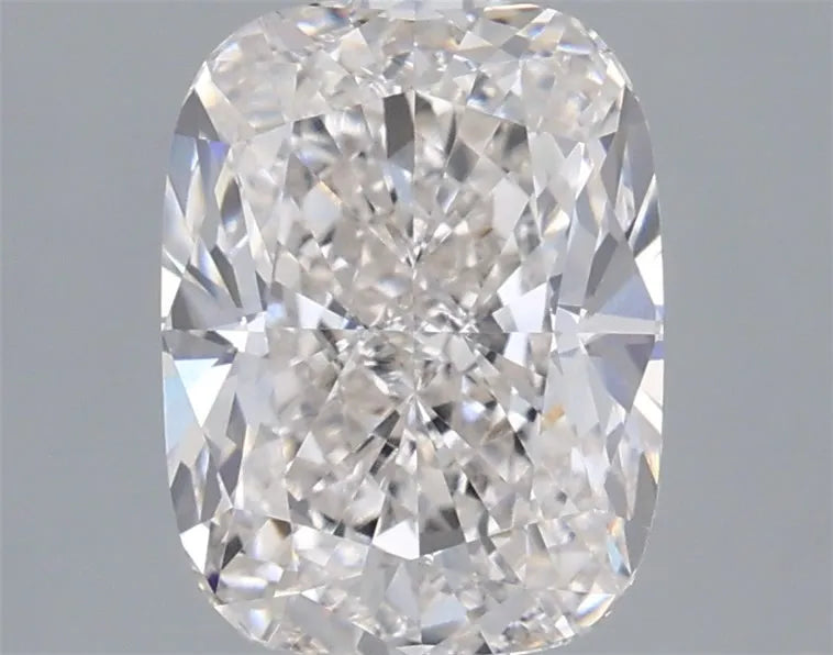 3.02ct Cushion modified Lab Grown Diamond (Colour G, Clarity VVS2, IGI Certified)