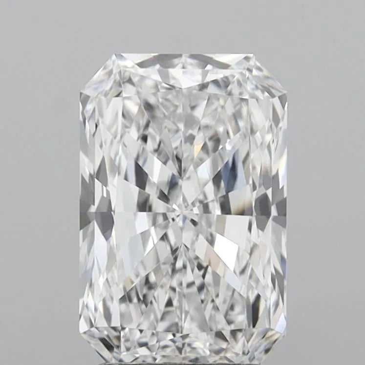 3.02ct Radiant Lab Grown Diamond (Colour D, Clarity VVS2, IGI Certified)