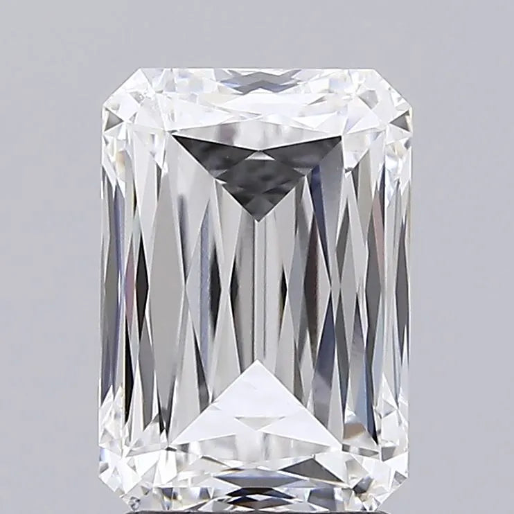3.02ct Radiant Lab Grown Diamond (Colour E, Clarity VVS2, IGI Certified)