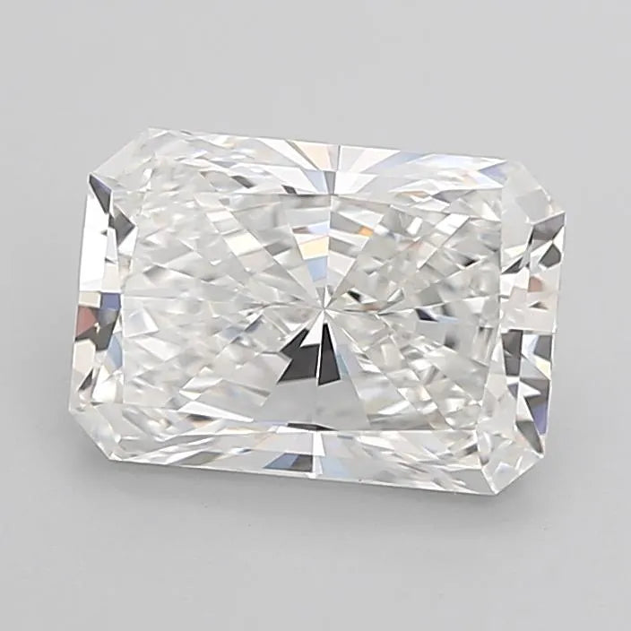 3.02ct Radiant Lab Grown Diamond (Colour E, Clarity VVS2, IGI Certified)