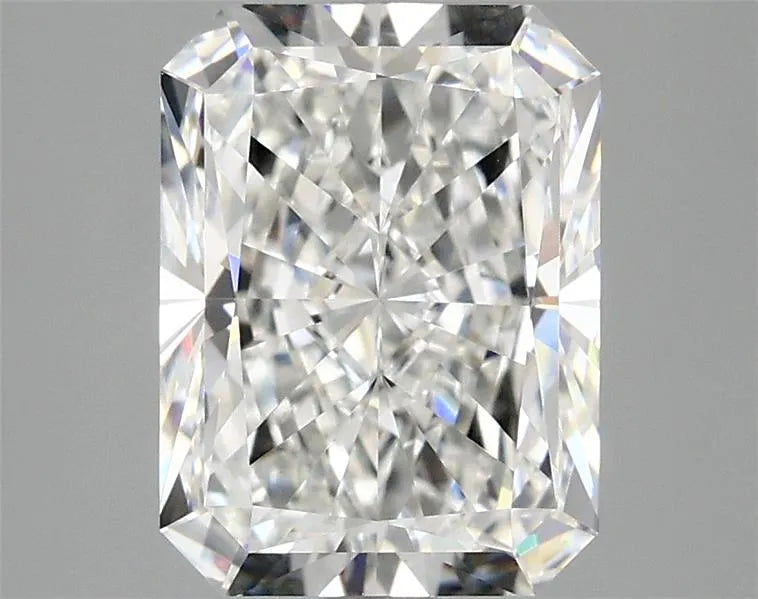 3.02ct Radiant Lab Grown Diamond (Colour F, Clarity VVS2, IGI Certified)