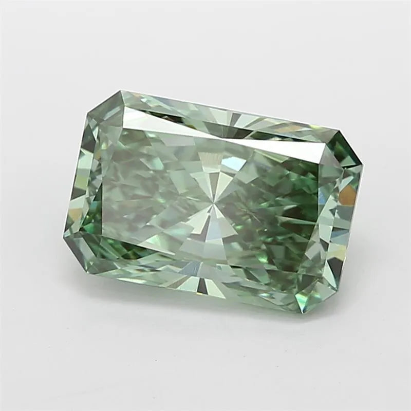 3.02ct Radiant Lab Grown Diamond (Colour Fancy Vivid Green, Clarity VVS2, IGI Certified)