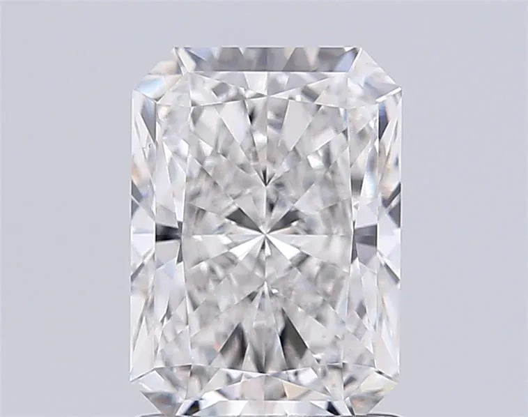 3.02ct Radiant Lab Grown Diamond (Colour G, Clarity VS1, IGI Certified)