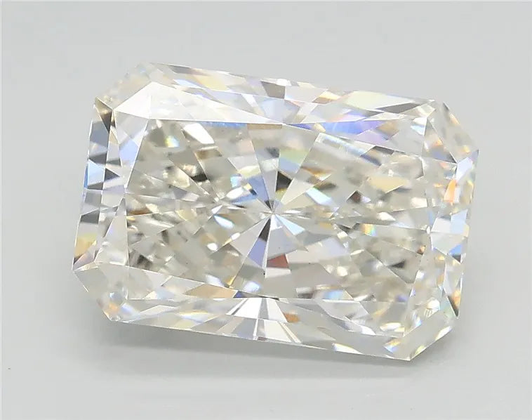 3.02ct Radiant Lab Grown Diamond (Colour G, Clarity VS1, IGI Certified)