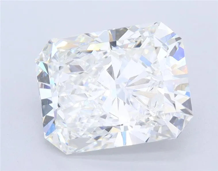 3.02ct Radiant Lab Grown Diamond (Colour G, Clarity VS1, IGI Certified)