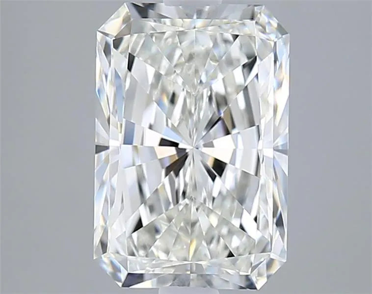 3.02ct Radiant Lab Grown Diamond (Colour G, Clarity VVS1, IGI Certified)