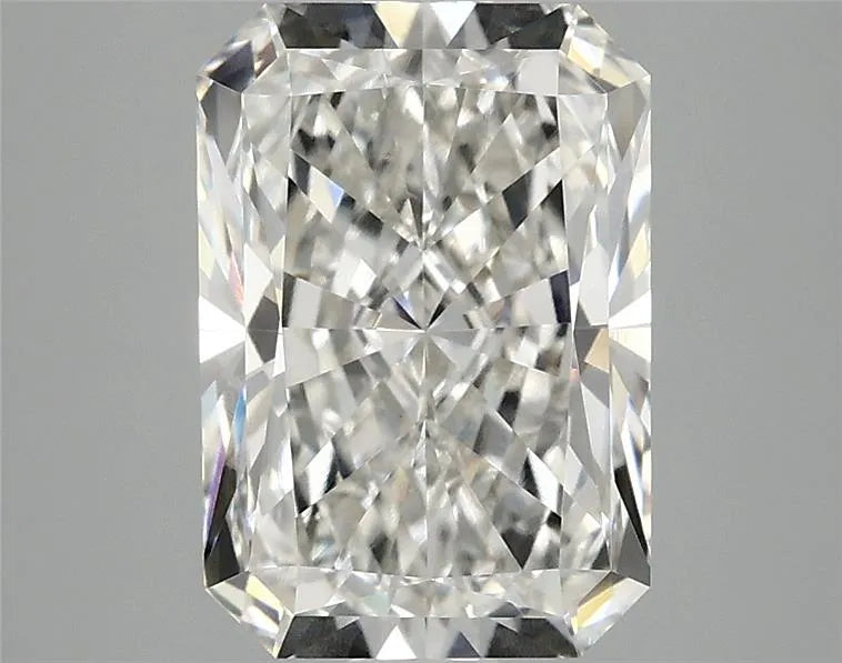 3.02ct Radiant Lab Grown Diamond (Colour G, Clarity VVS2, IGI Certified)