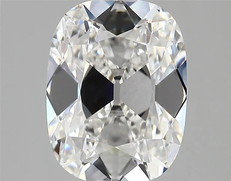 3.03ct Cushion modified Lab Grown Diamond (Colour E, Clarity VVS2, IGI Certified)