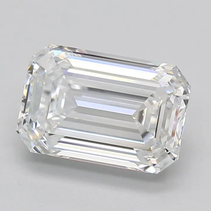 3.03ct Emerald Lab Grown Diamond (Colour D, Clarity VVS1, GIA Certified)