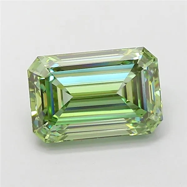 3.03ct Emerald Lab Grown Diamond (Colour Fancy Vivid Green, Clarity VS2, IGI Certified)