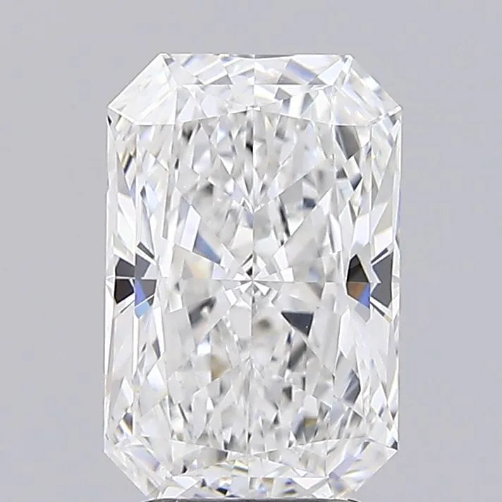 3.03ct Radiant Lab Grown Diamond (Colour E, Clarity IF, IGI Certified)