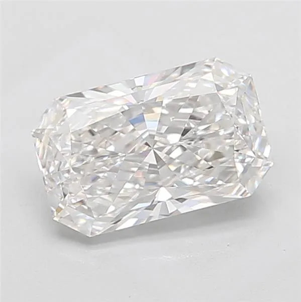 3.03ct Radiant Lab Grown Diamond (Colour E, Clarity VVS1, IGI Certified)