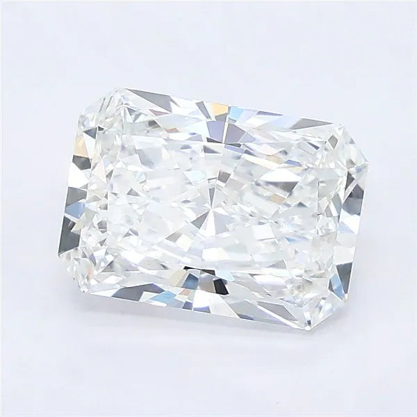 3.03ct Radiant Lab Grown Diamond (Colour E, Clarity VVS2, IGI Certified)