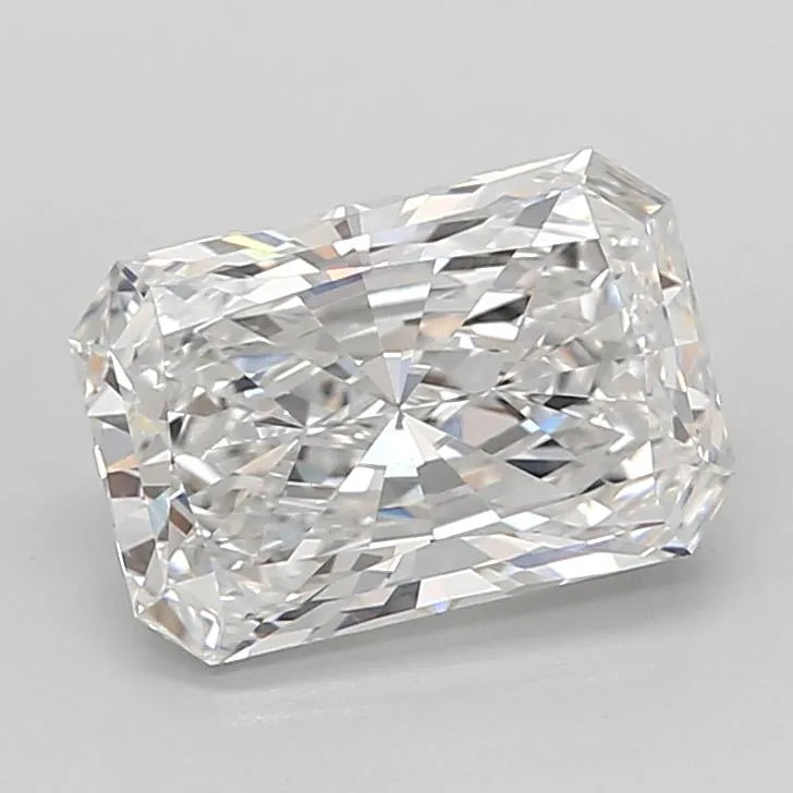 3.03ct Radiant Lab Grown Diamond (Colour E, Clarity VVS2, IGI Certified)