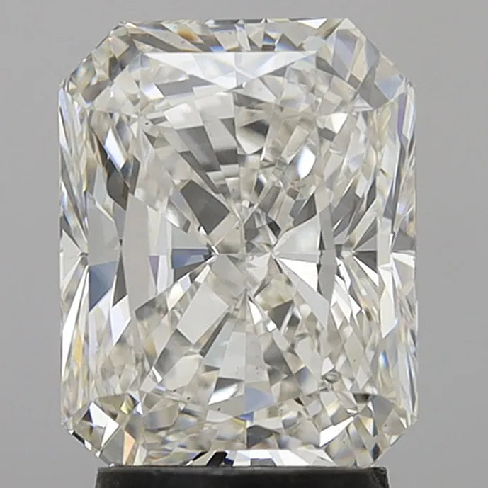 3.03ct Radiant Lab Grown Diamond (Colour H, Clarity VS1, IGI Certified)