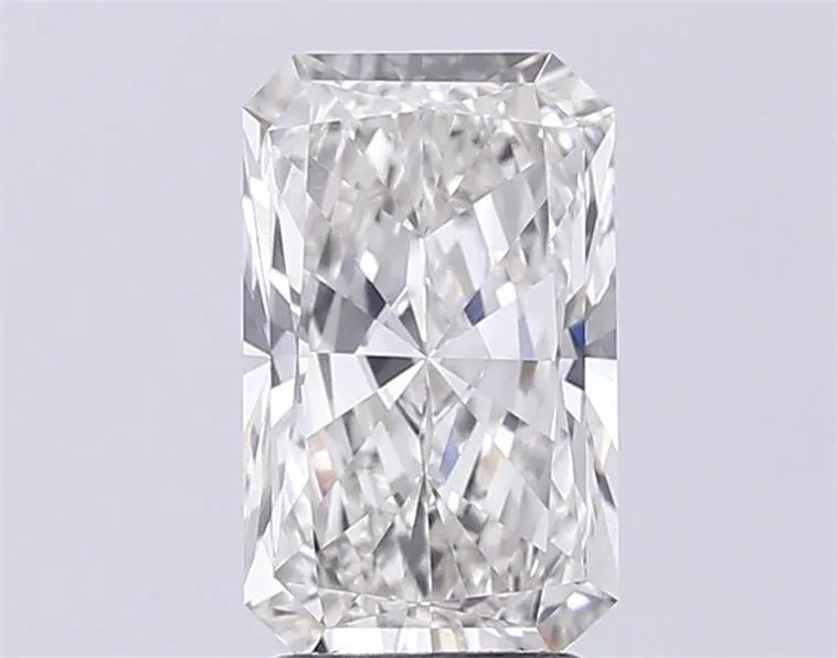 3.03ct Radiant Lab Grown Diamond (Colour H, Clarity VVS2, IGI Certified)