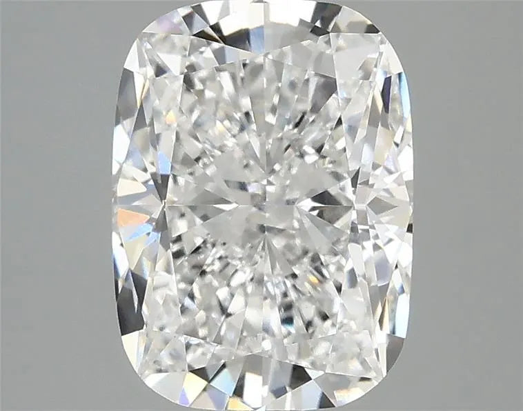 3.04ct Cushion modified Lab Grown Diamond (Colour E, Clarity VVS2, IGI Certified)