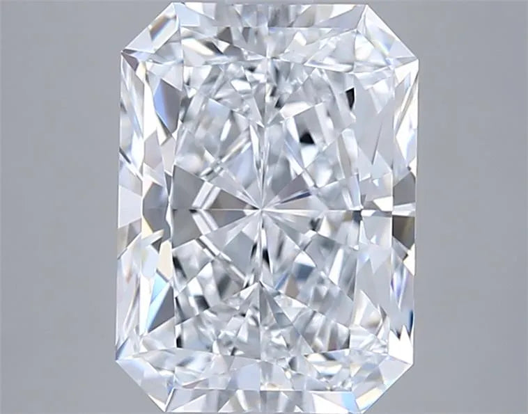 3.04ct Radiant Lab Grown Diamond (Colour D, Clarity VVS1, IGI Certified)