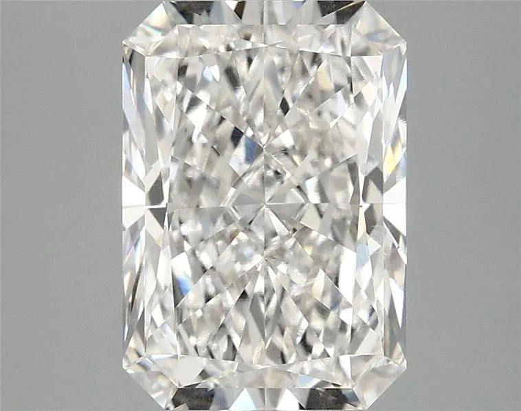 3.04ct Radiant Lab Grown Diamond (Colour F, Clarity VVS2, IGI Certified)