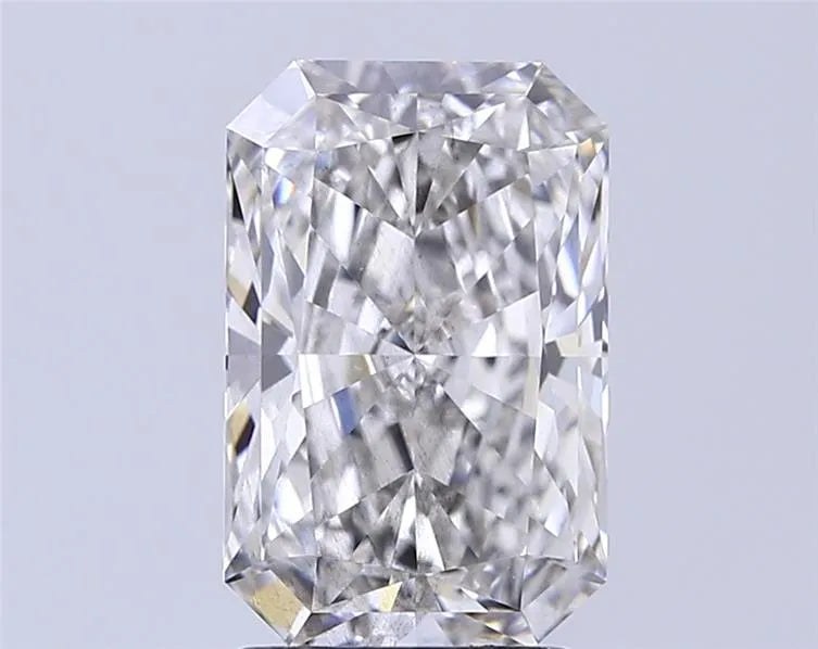 3.04ct Radiant Lab Grown Diamond (Colour G, Clarity SI1, IGI Certified)