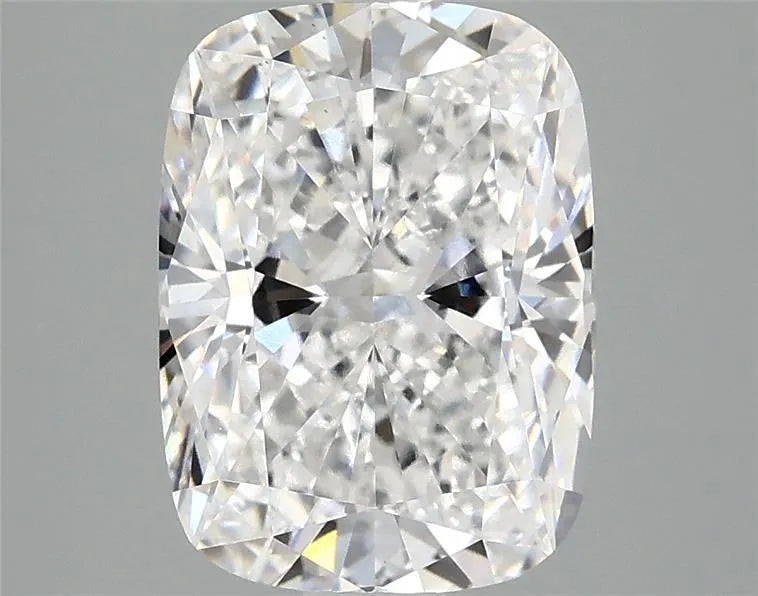 3.05ct Cushion modified Lab Grown Diamond (Colour E, Clarity VS1, IGI Certified)