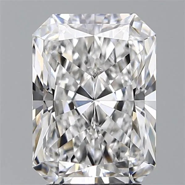 3.05ct Radiant Lab Grown Diamond (Colour D, Clarity VVS2, IGI Certified)