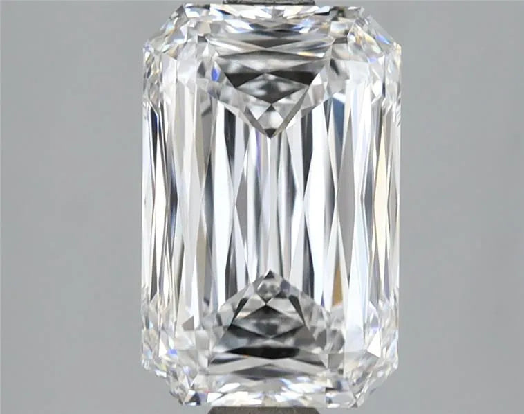 3.05ct Radiant Lab Grown Diamond (Colour E, Clarity VVS1, IGI Certified)