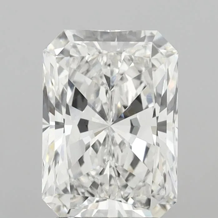 3.05ct Radiant Lab Grown Diamond (Colour F, Clarity VVS2, IGI Certified)