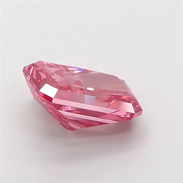 3.05ct Radiant Lab Grown Diamond (Colour Fancy Vivid Pink, Clarity VVS2, IGI Certified)