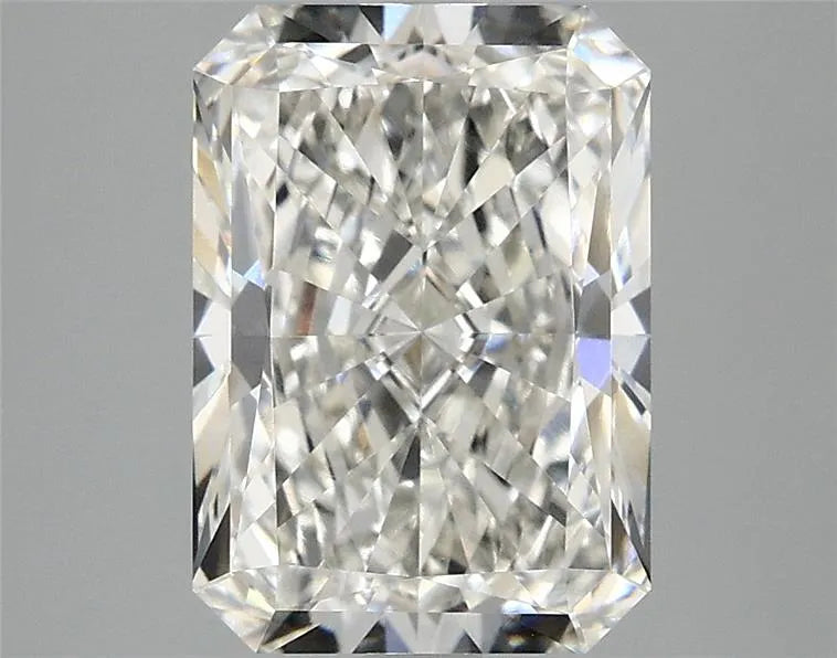 3.05ct Radiant Lab Grown Diamond (Colour G, Clarity VVS2, IGI Certified)