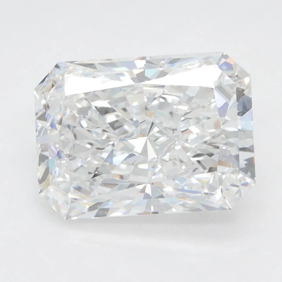 3.06ct Radiant Lab Grown Diamond (Colour D, Clarity VVS1, IGI Certified)