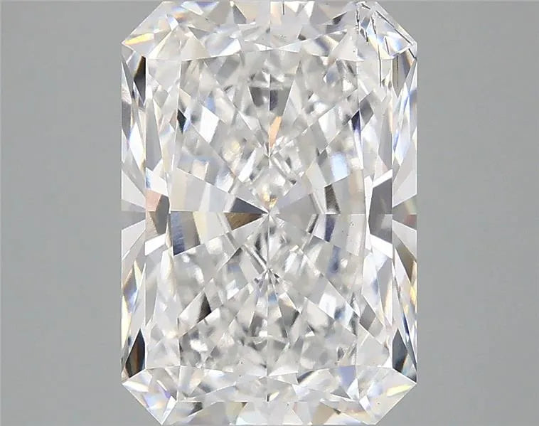 3.06ct Radiant Lab Grown Diamond (Colour E, Clarity SI1, IGI Certified)