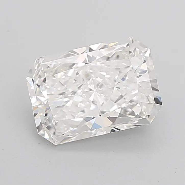 3.06ct Radiant Lab Grown Diamond (Colour F, Clarity VVS2, IGI Certified)