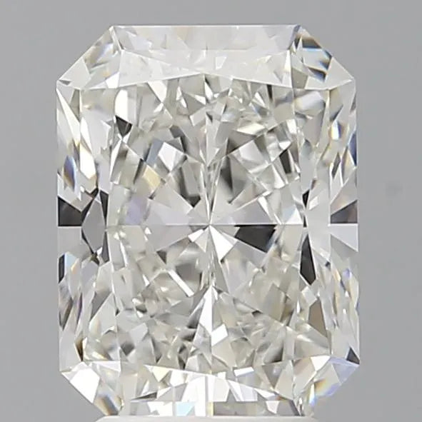 3.06ct Radiant Lab Grown Diamond (Colour F, Clarity VVS2, IGI Certified)