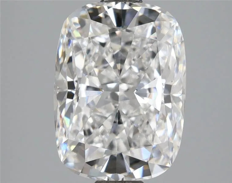 3.07ct Cushion modified Lab Grown Diamond (Colour D, Clarity VVS2, IGI Certified)