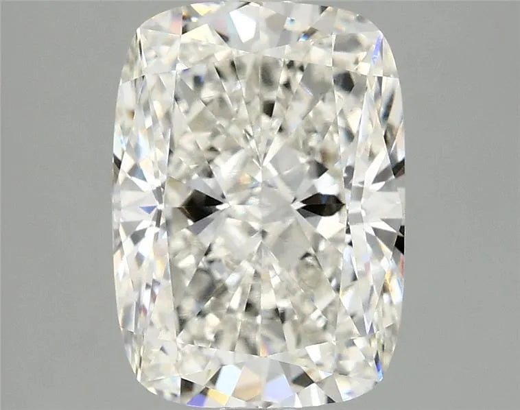 3.07ct Cushion modified Lab Grown Diamond (Colour G, Clarity VVS2, IGI Certified)