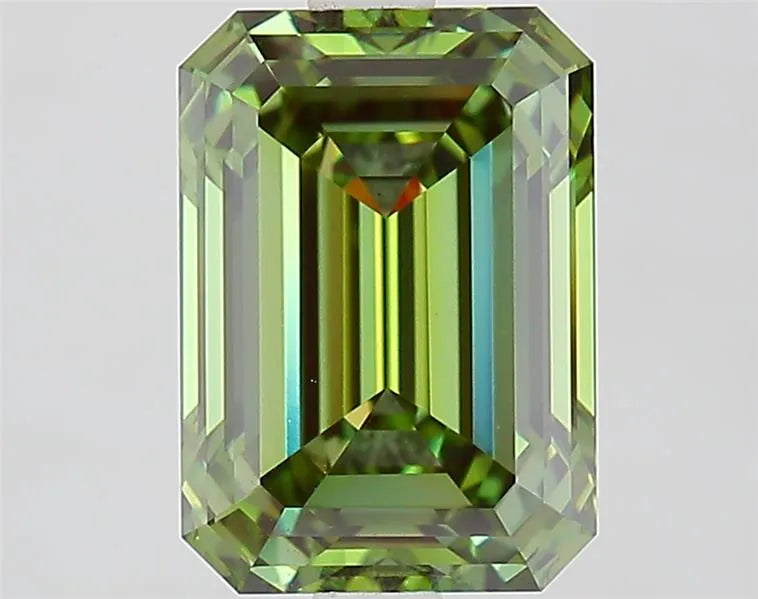 3.07ct Emerald Lab Grown Diamond (Colour Fancy Vivid Green, Clarity VS1, IGI Certified)
