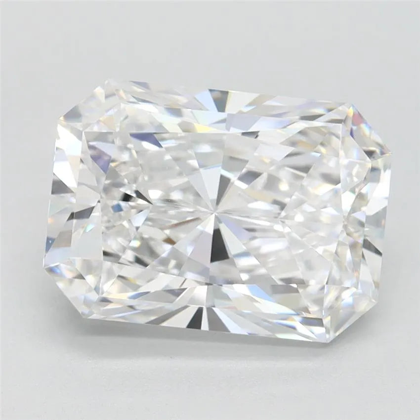 3.07ct Radiant Lab Grown Diamond (Colour D, Clarity IF, IGI Certified)