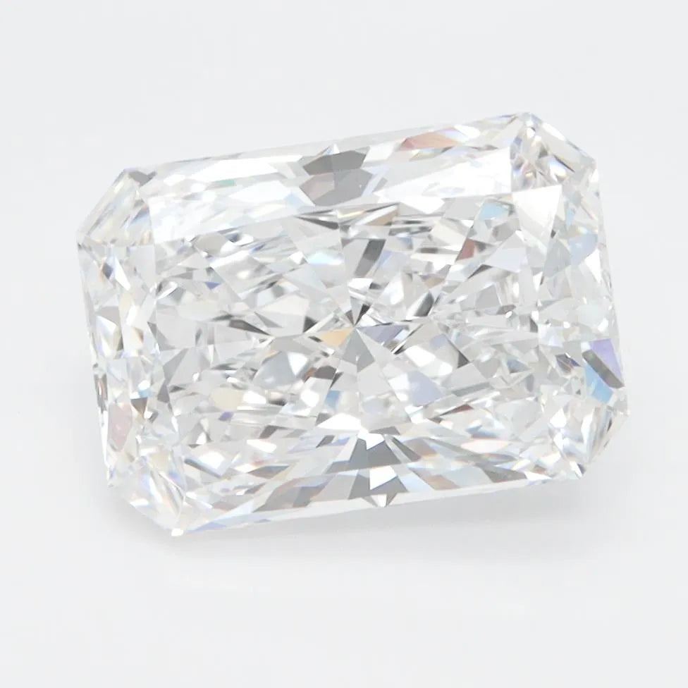 3.07ct Radiant Lab Grown Diamond (Colour D, Clarity VVS1, IGI Certified)