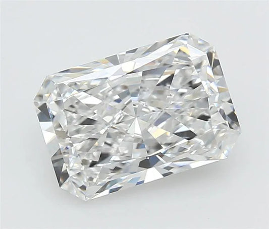 3.07ct Radiant Lab Grown Diamond (Colour D, Clarity VVS2, GIA Certified)