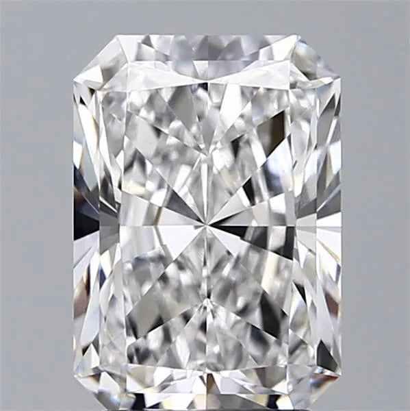 3.07ct Radiant Lab Grown Diamond (Colour D, Clarity VVS2, IGI Certified)