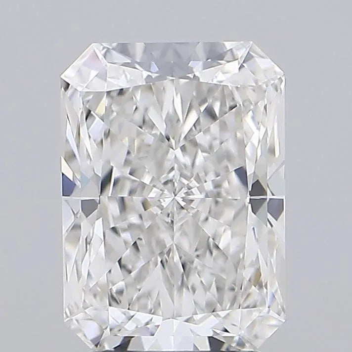 3.07ct Radiant Lab Grown Diamond (Colour F, Clarity VVS1, IGI Certified)