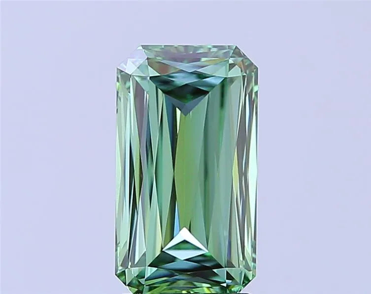 3.07ct Radiant Lab Grown Diamond (Colour Fancy Vivid Green, Clarity VVS2, IGI Certified)