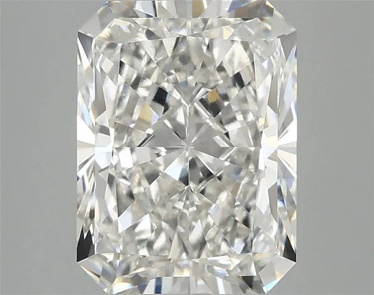 3.07ct Radiant Lab Grown Diamond (Colour G, Clarity VS2, IGI Certified)