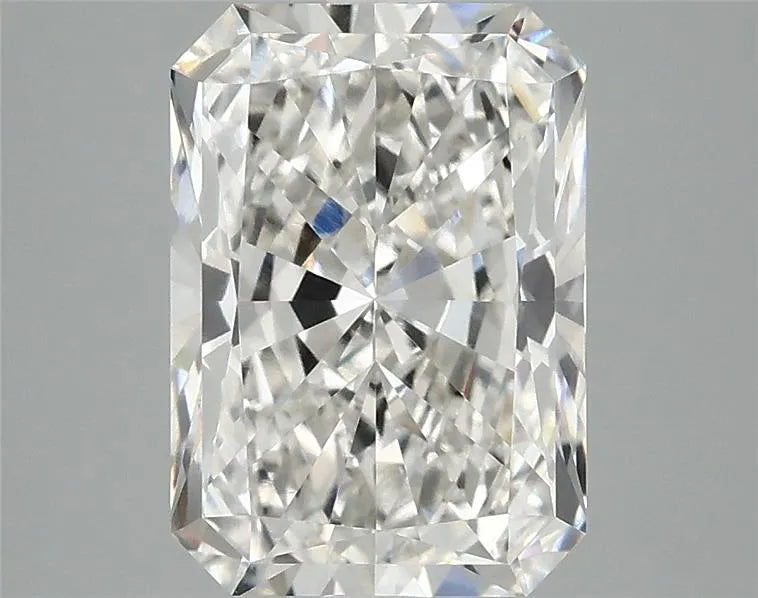 3.07ct Radiant Lab Grown Diamond (Colour G, Clarity VVS1, IGI Certified)
