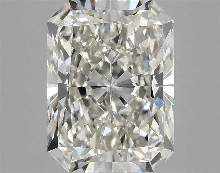 3.07ct Radiant Lab Grown Diamond (Colour H, Clarity VS2, IGI Certified)