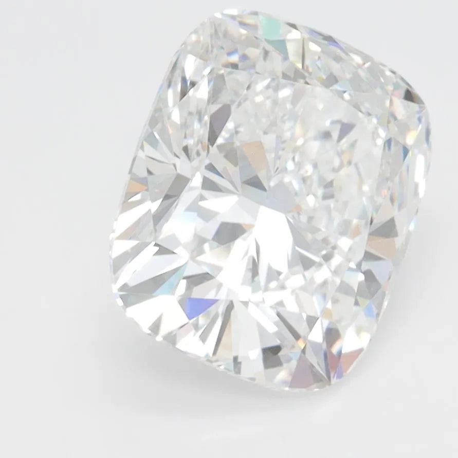 3.08ct Cushion brilliant Lab Grown Diamond (Colour D, Clarity VVS2, IGI Certified)